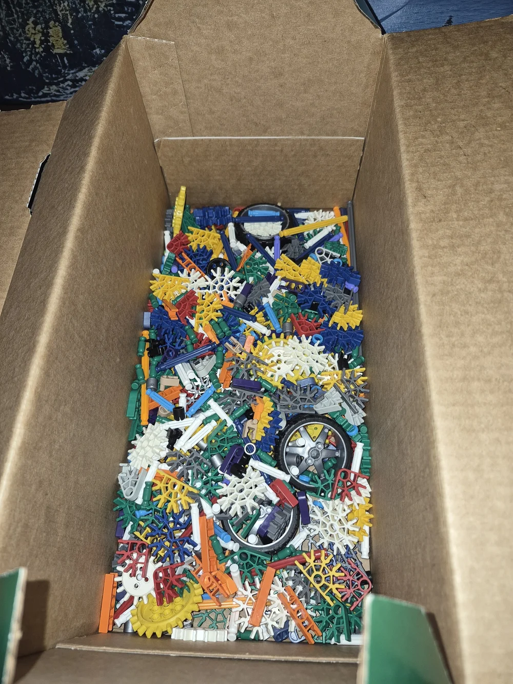 K'NEX 70 Model Building Set (13419) - 700 Pieces & Manual - Excellent (2014)